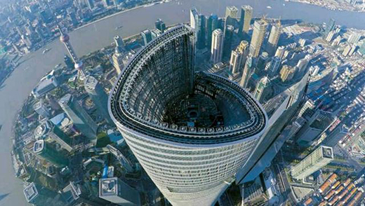 中國(guó)“第一高樓”高達(dá)632米，建筑造型出眾，卻有個(gè)“缺點(diǎn)”