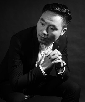 汪新強：刪繁去奢，繪事后素，雅韻方寸之間